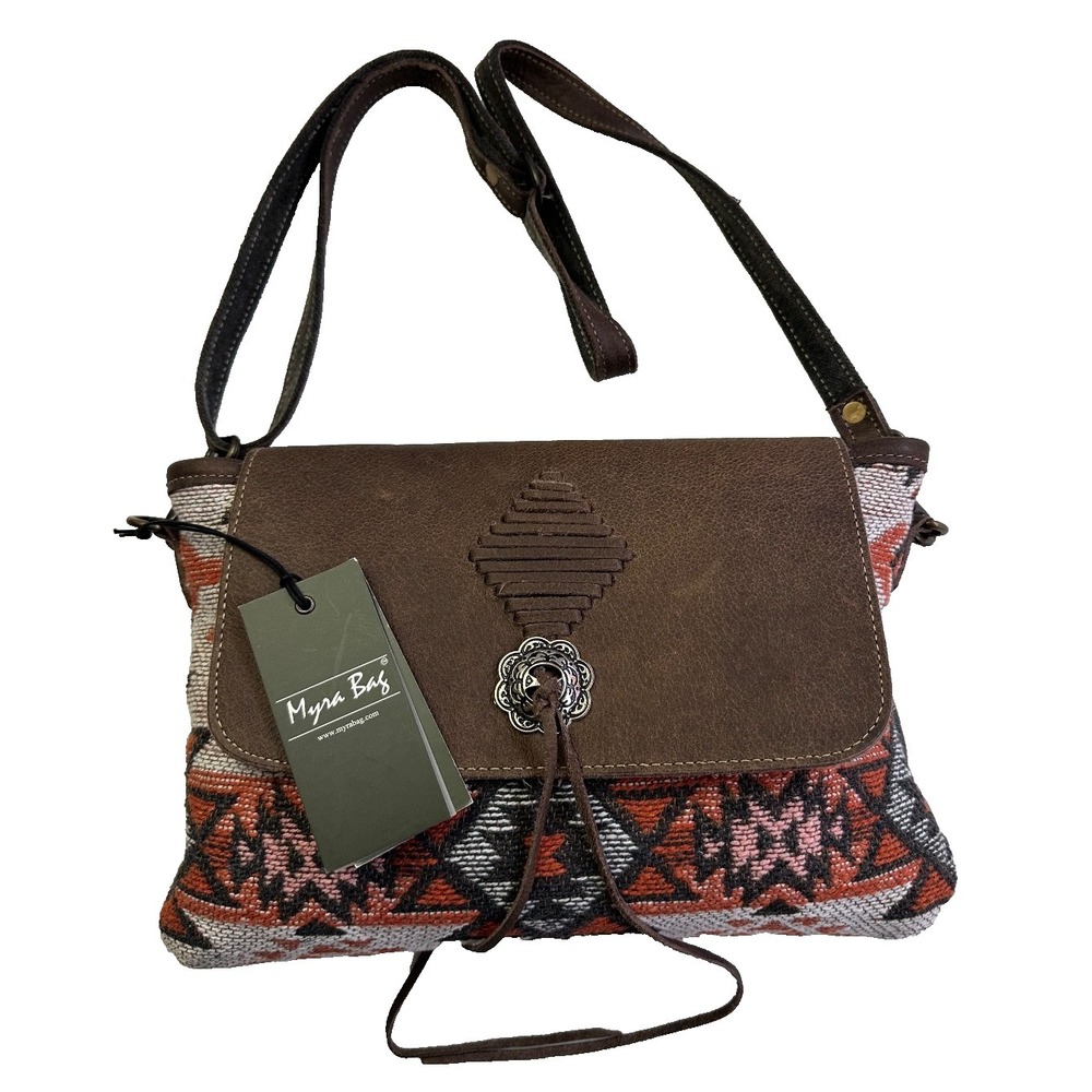 Maya Azul Shoulder Bag Canvas & Leather Crossbody Bag Upcycled Canvas Model Myra